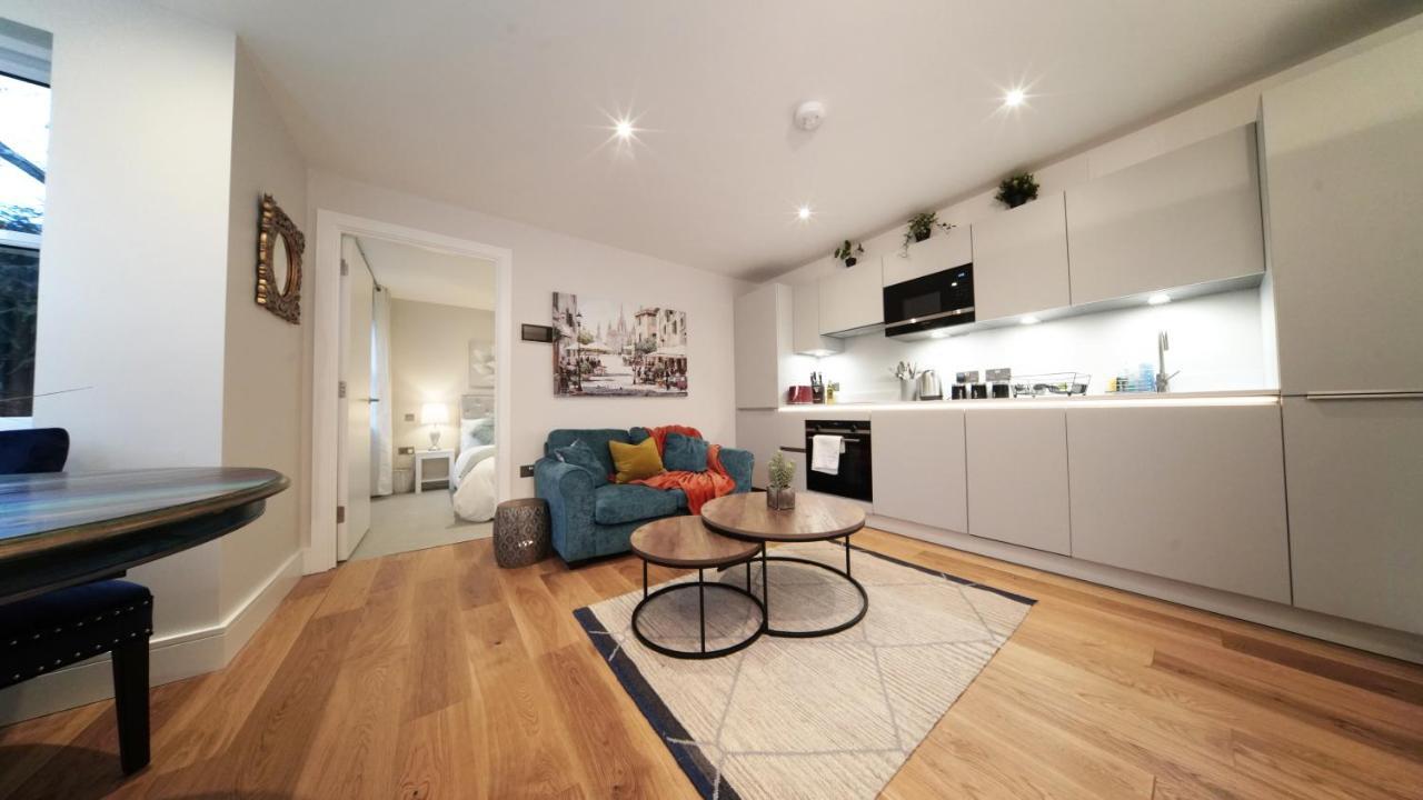 Trinity House By Ritual Stays St Albans ภายนอก รูปภาพ